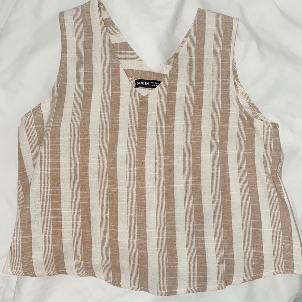 Brand: SHEIN Size: S (Runs one size up.)